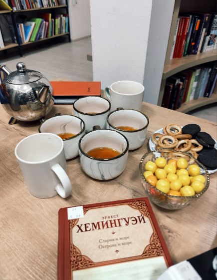 Живая дискуссия участников клуба
